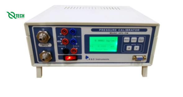 Máy đo áp suất chuẩn để bàn R&D Instruments APCPM 200 (200 bar, 0.025%)