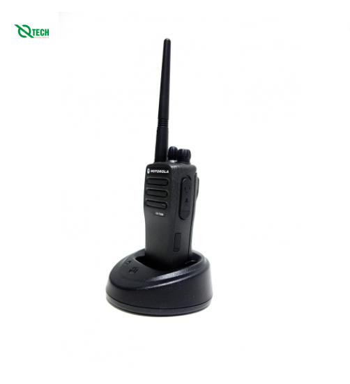 Máy bộ đàm cầm tay kỹ thuật số MOTOROLA XiR P3688 VHF (136-174Mhz, 16CH, 5W/4W; Loại 1 pin)