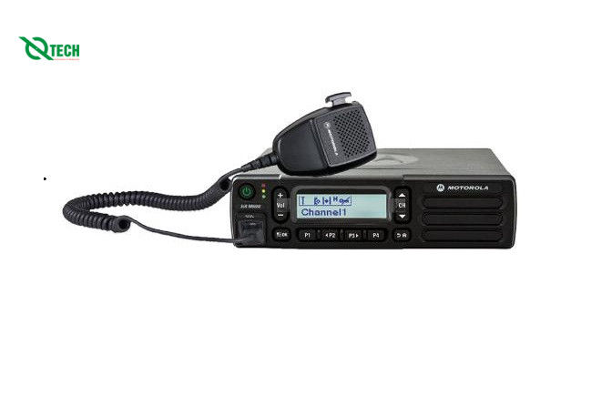 Máy bộ đàm cầm tay kỹ thuật số MOTOROLA XiR M6660 UHF